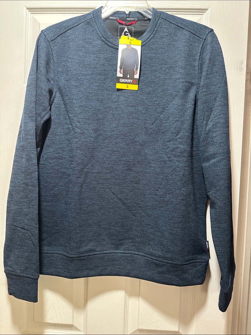 🆕 Gerry  Men's Crewneck Sweater in Burgundy